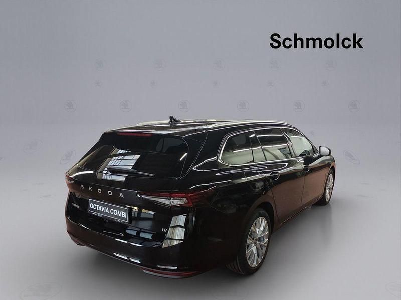 Neu Skoda Superb Selection 204 PS (150 kW) 2025 Schwarz Kombi