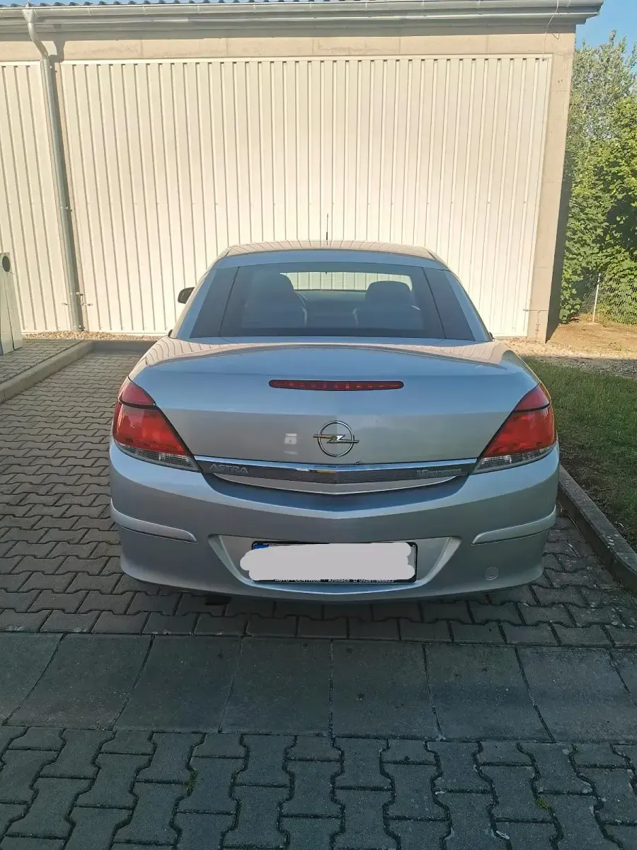 Gebraucht Opel Astra 105 PS (77 kW) 2006 Silber Cabrio