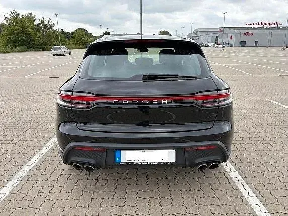 Gebraucht Porsche Macan 381 PS (280 kW) 2024 Schwarz SUV