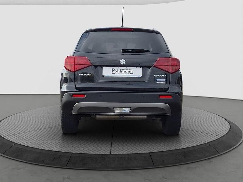 Gebraucht Suzuki Vitara Comfort+ 129 PS (94 kW) 2021 Schwarz SUV