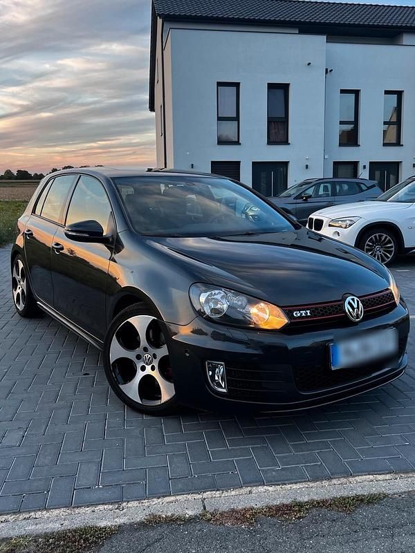 Grau Gebraucht 2012 VW Golf VI GTI Limousine | 13.499 € (Teuer) - Bild 1/4