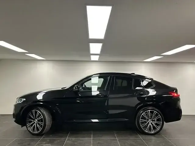 Gebraucht BMW X4 M Sport 340 PS (250 kW) 2025 Schwarz SUV