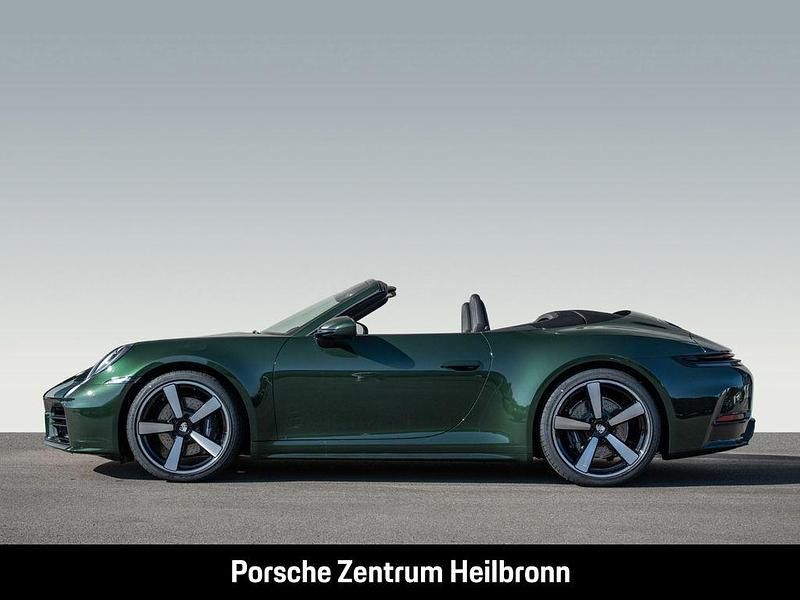 Gebraucht Porsche 911 Carrera Cabriolet 394 PS (289 kW) 2025 Grün Cabrio