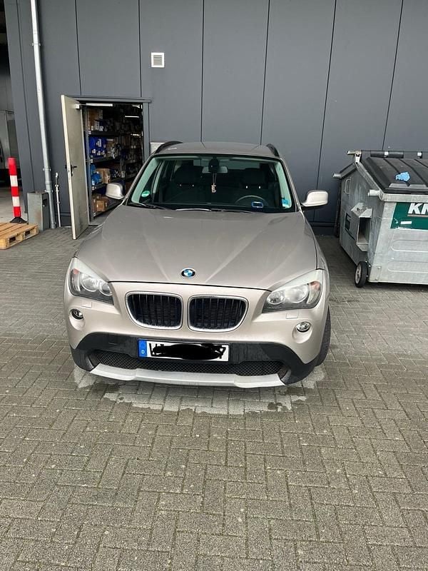 Gebraucht 2012 BMW X1 SUV | 8.000 € (Guter Preis) - Bild 1/4