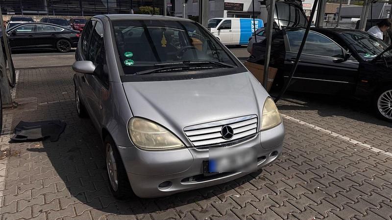 Silber Gebraucht 2000 Mercedes A140 Avantgarde Kleinwagen | 1.300 € (Guter Preis) - Bild 1/4