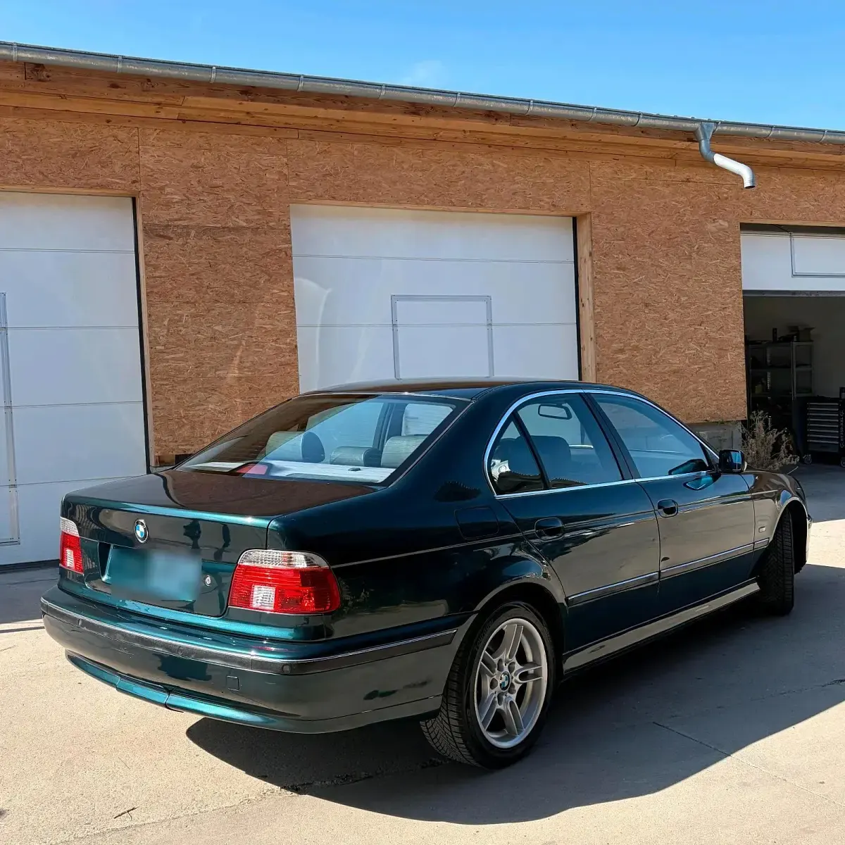 Gebraucht BMW 523 150 PS (110 kW) 1997 Grün Limousine
