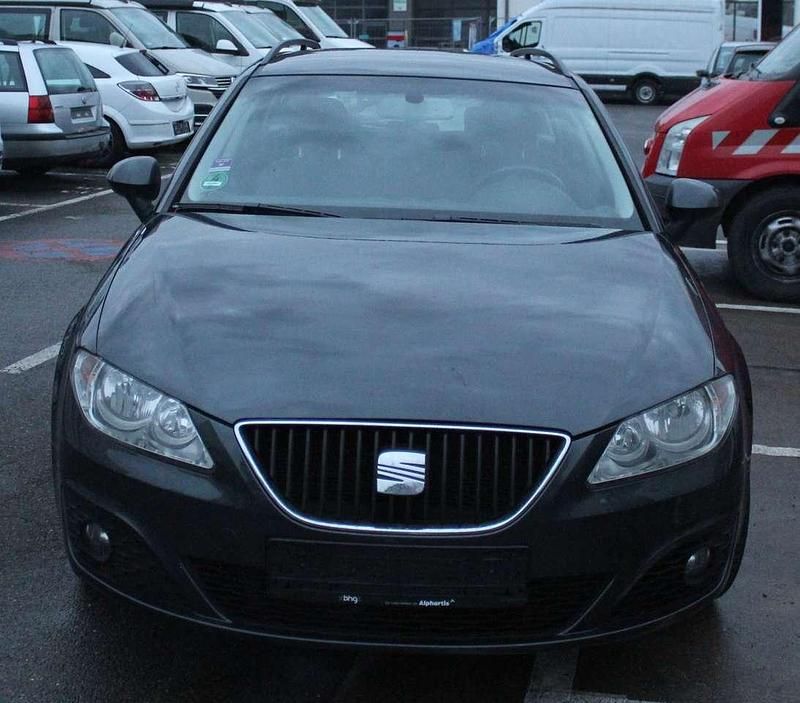 Grau Gebraucht 2010 Seat Exeo Sport Kombi | 3.700 € (Guter Preis) - Bild 1/4