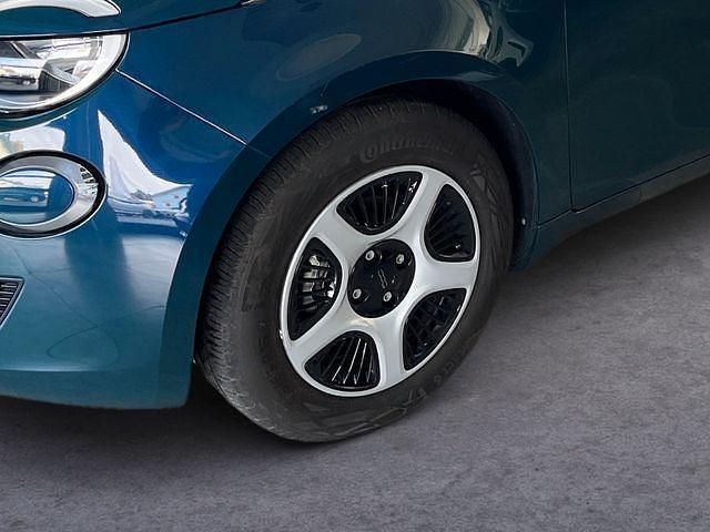 Gebraucht Fiat 500e Action 69 kW (95 PS) 2022 Ozean grün ozean grün Kleinwagen