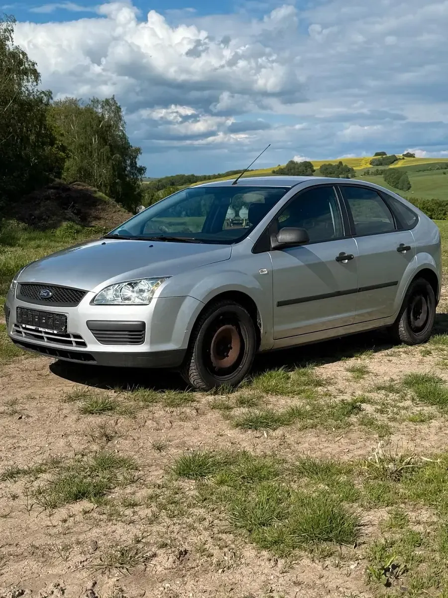 Gebraucht Ford Focus 145 PS (106 kW) 2006 Silber Limousine