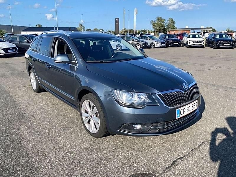 Gebraucht 2013 Skoda Superb Elegance Kombi | 5.900 € (Fairer Preis) - Bild 1/4
