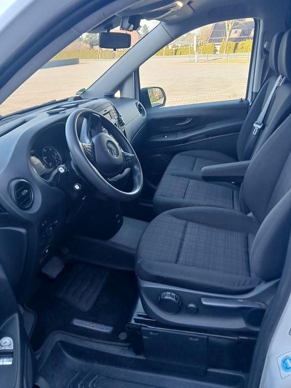 Gebraucht Mercedes Vito 163 PS (119 kW) 2018 Weiß Van