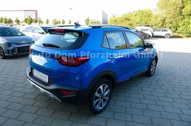 Gebraucht Kia Stonic Vision 101 PS (74 kW) 2024 (spb) bathysblau SUV
