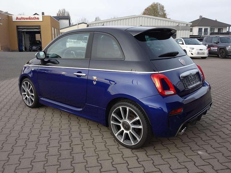Gebraucht Abarth 595 Turismo 165 PS (121 kW) 2018 Bicol. scorpione schwarz/blau Kleinwagen