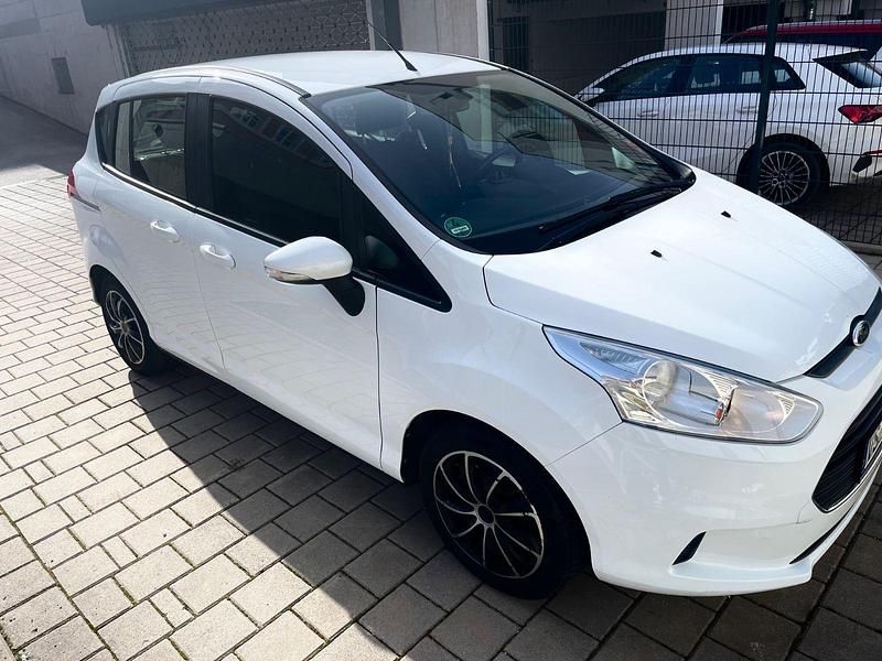 Gebraucht Ford B-MAX SYNC Edition 90 PS (66 kW) 2017 Weiß Van / Kleinbus