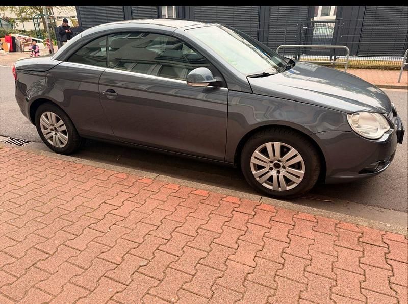 Grau Gebraucht 2008 VW Eos Cabrio | 3.800 € (Superpreis) - Bild 1/3