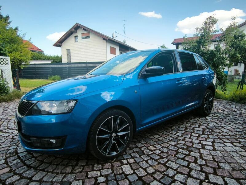 Blau Gebraucht 2014 Skoda Rapid Style Limousine | 6.800 € (Fairer Preis) - Bild 1/4
