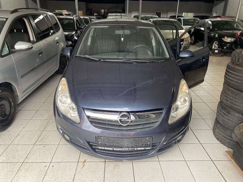 Gebraucht Opel Corsa 86 PS (63 kW) 2010 Grün Limousine