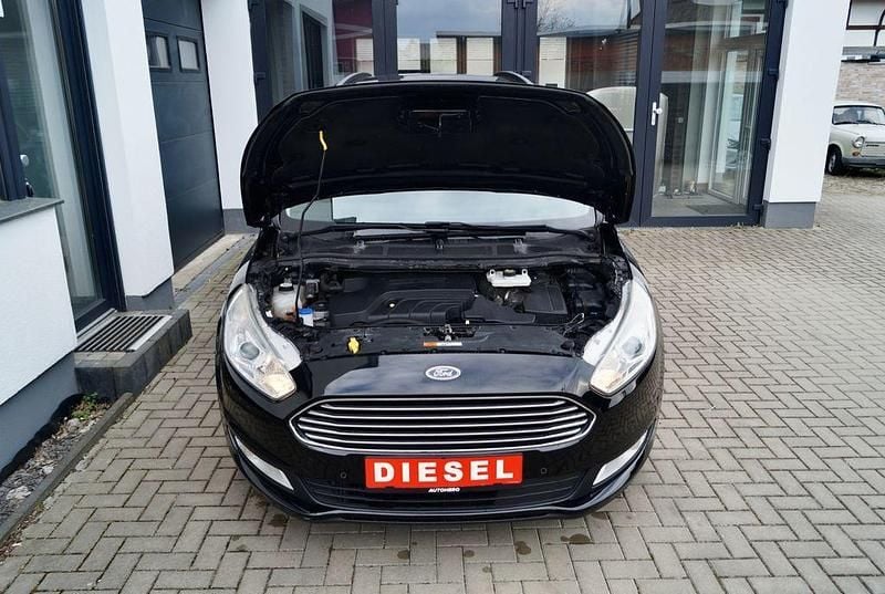 Second-hand Ford Galaxy 150 CP (110 kW) 2016 Negru Monovolum