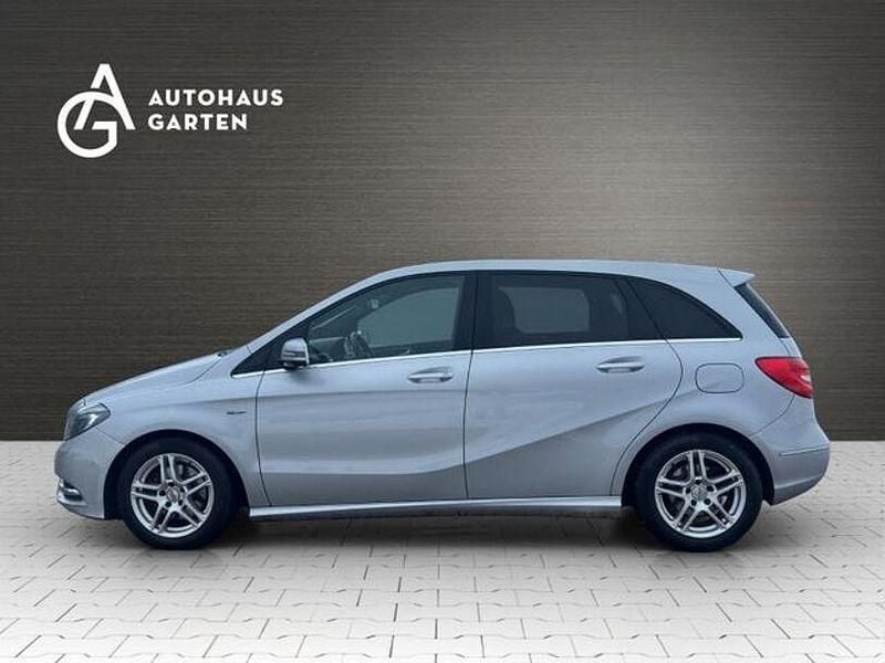 Second-hand Mercedes B200 156 CP (114 kW) 2012 Argintiu Monovolum