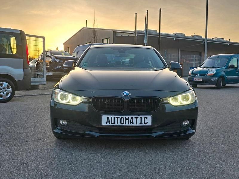 Gebraucht BMW 320 Comfort Edition 184 PS (135 kW) 2012 Schwarz Limousine