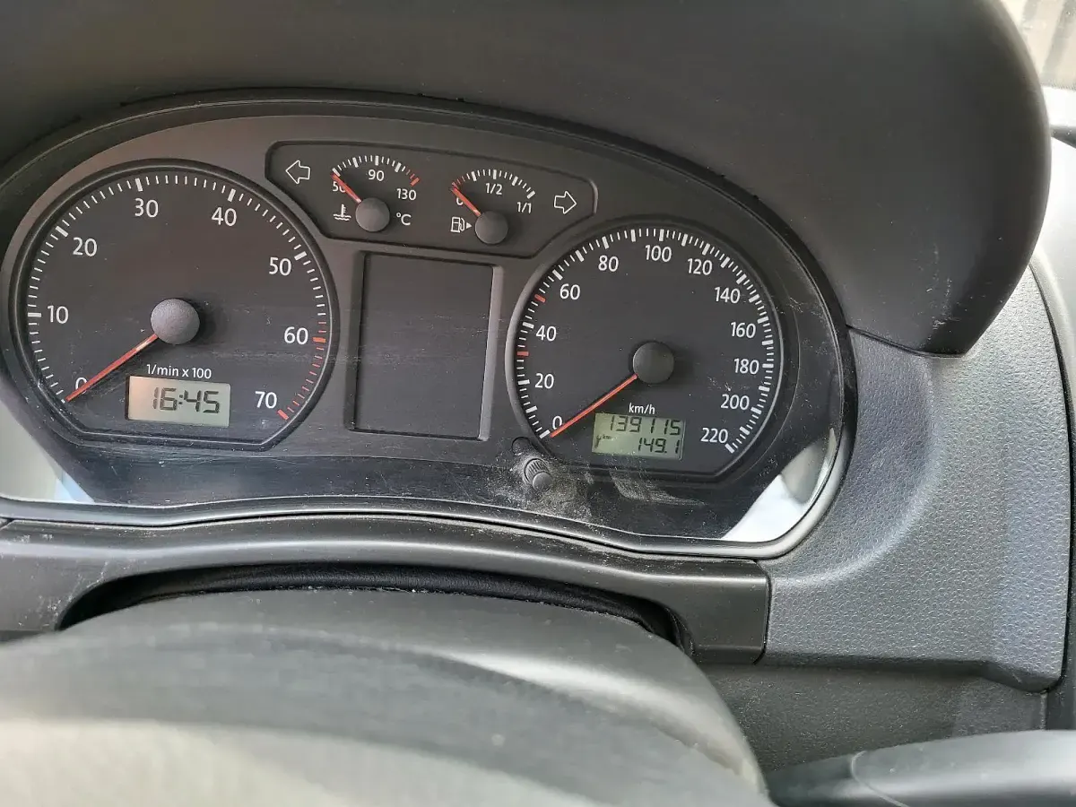 Gebraucht VW Polo 80 PS (58 kW) 2008 Grau Kleinwagen