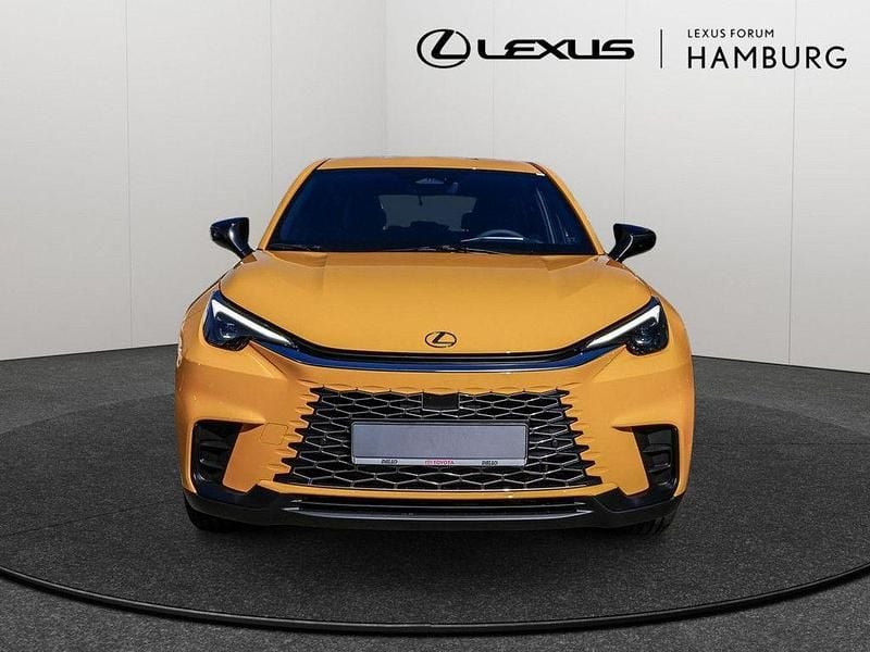 Neu Lexus LBX 136 PS (100 kW) 2025 Gelb SUV