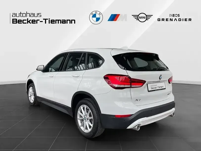Gebraucht BMW X1 Sport Line 150 PS (110 kW) 2020 Weiß SUV