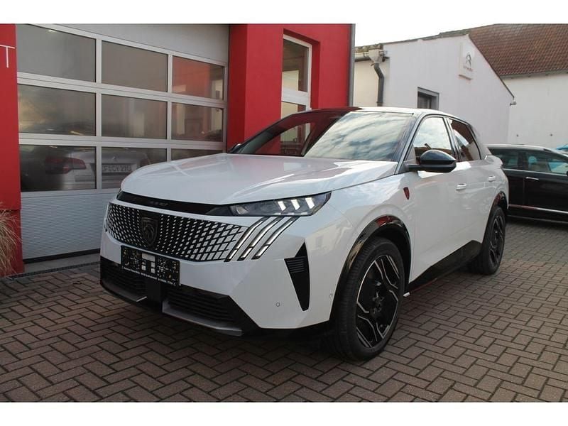 Okenit weiss Gebraucht 2024 Peugeot e-3008 GT SUV | 37.990 € (Superpreis) - Bild 1/4