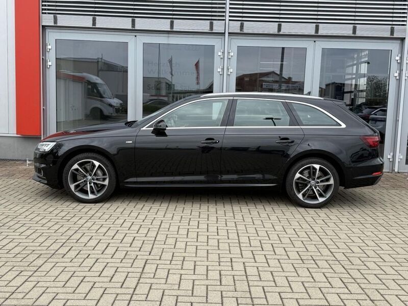Gebraucht Audi A4 Design 190 PS (139 kW) 2017 Mythosschwarz metallic Kombi
