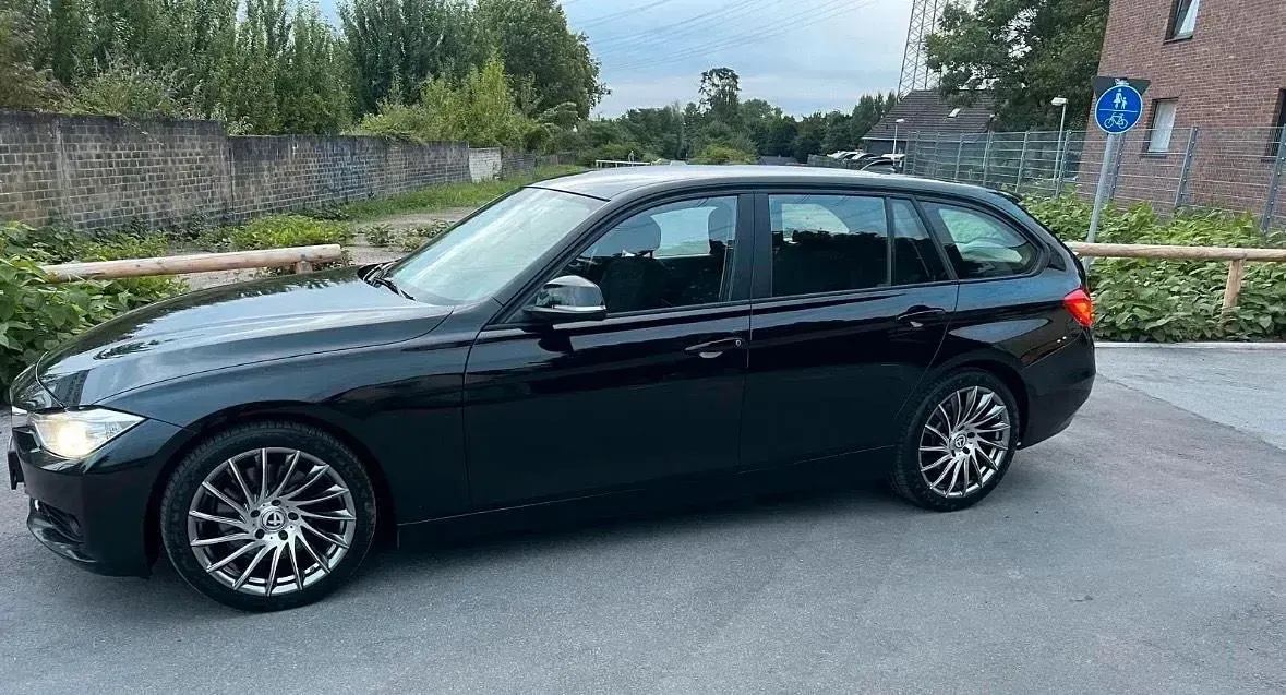 Używany BMW 325 218 KM (160 kW) 2014 Czarny Kombi