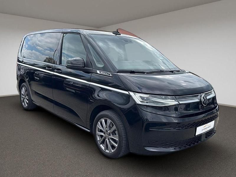 Gebraucht VW Multivan Style 150 PS (110 kW) 2023 Schwarz Van