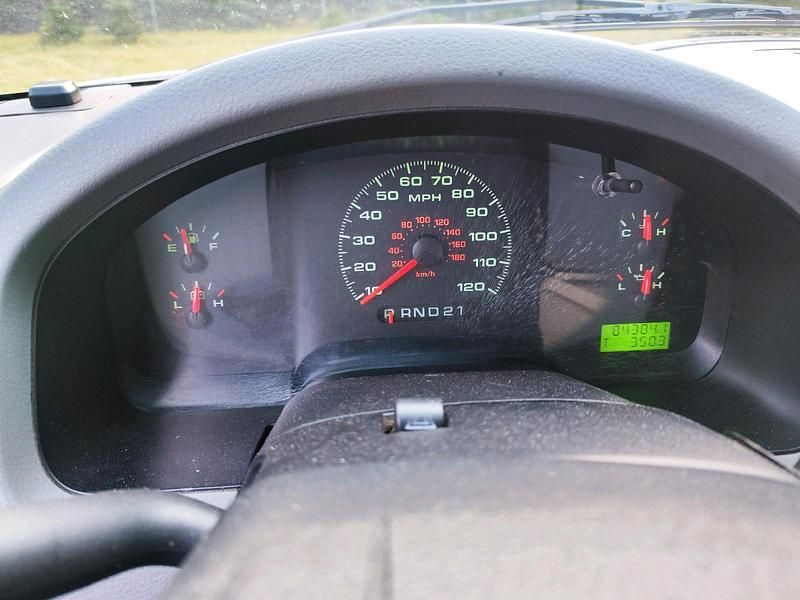 Gebraucht Ford F-150 204 PS (150 kW) 2006 Weiß Pickup