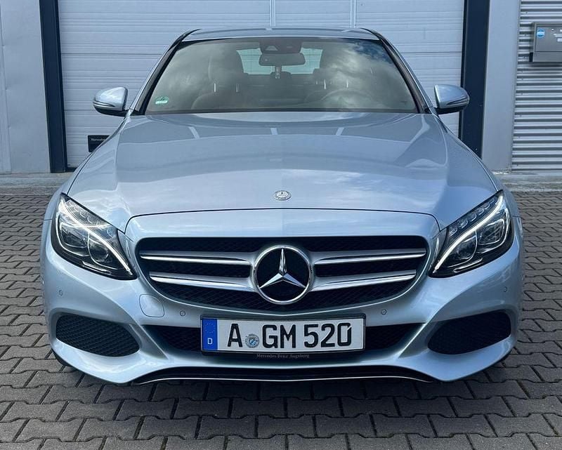 Silber Gebraucht 2016 Mercedes C200 Business Limousine | 16.900 € (Guter Preis) - Bild 1/4