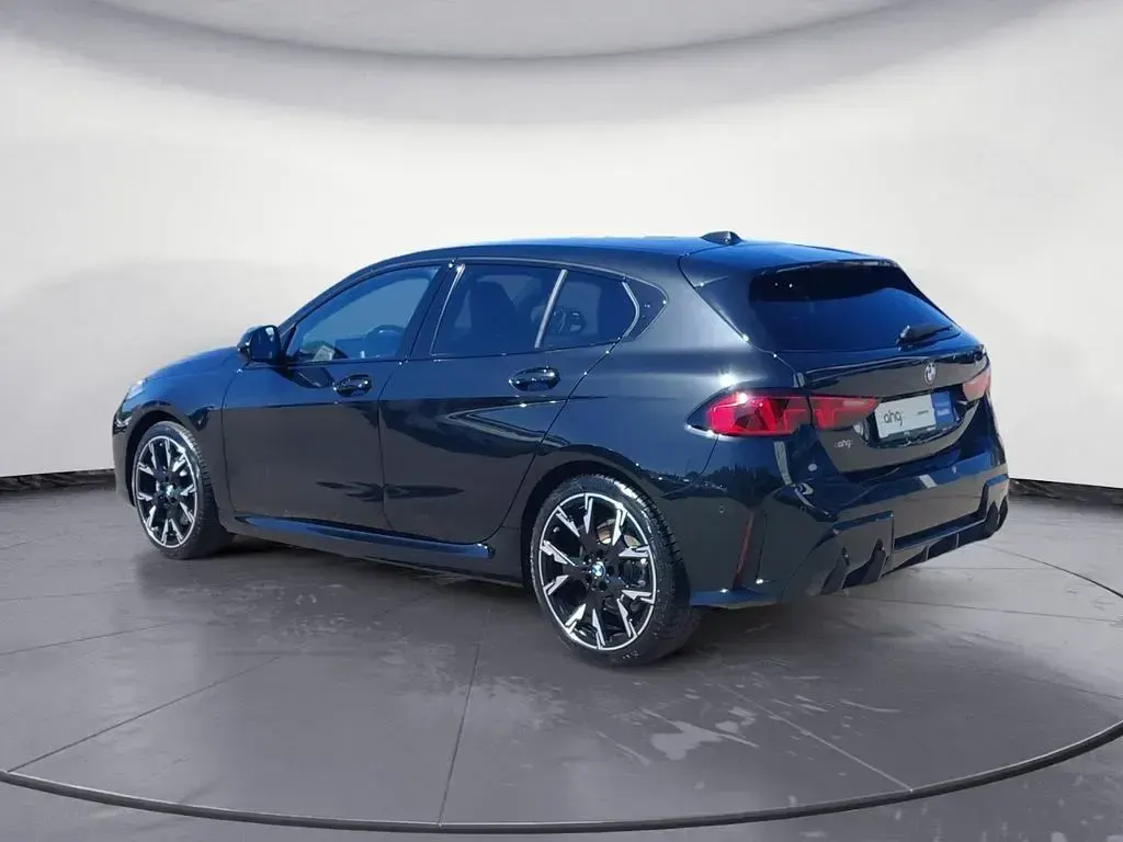 Gebraucht BMW 118 M Sport 150 PS (110 kW) 2025 Schwarz Kleinwagen