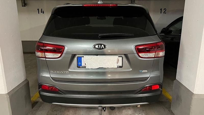 Używany Kia Sorento Platinum 200 KM (147 kW) 2016 Szary SUV