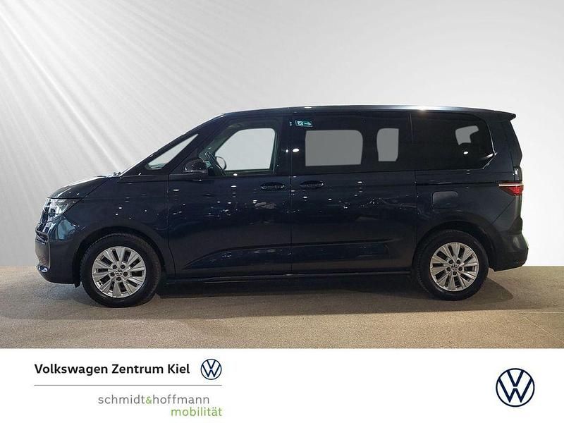 Second-hand VW Multivan Life 150 CP (110 kW) 2024 Albastru Monovolum