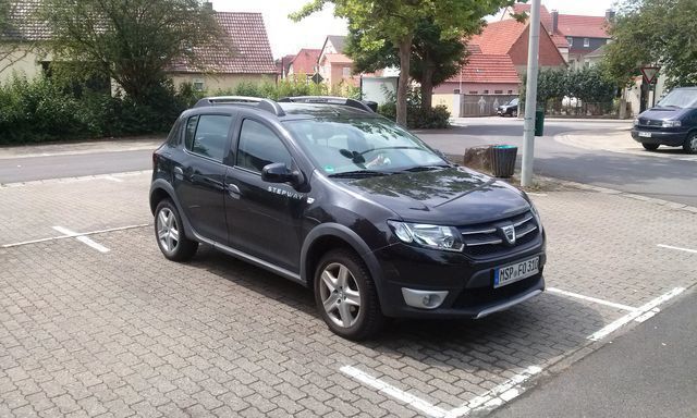 Gebraucht Dacia Sandero Prestige 122 PS (89 kW) 2015 Schwarz Kleinwagen