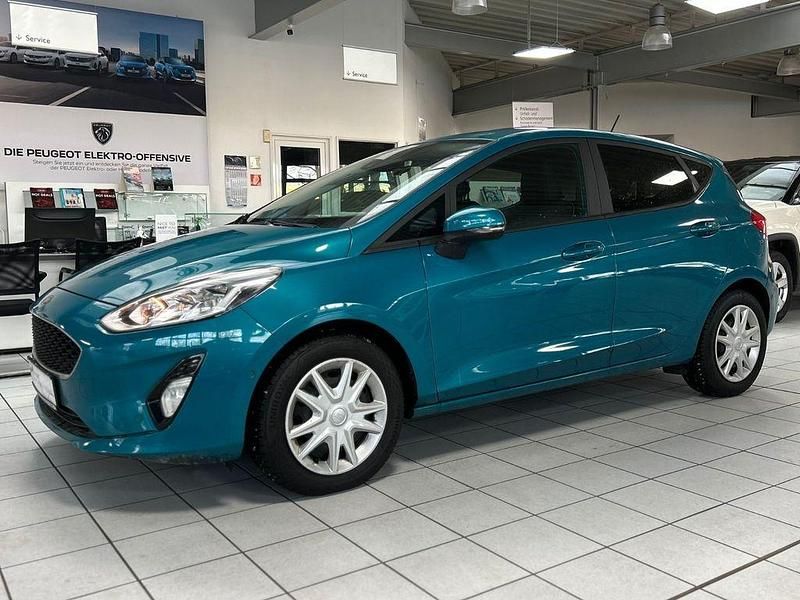 Gebraucht Ford Fiesta Cool & Connect 101 PS (74 kW) 2018 Blau Limousine