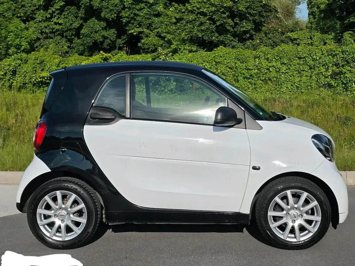 Gebraucht Smart ForTwo Coupé 71 PS (52 kW) 2016 Weiß Coupé