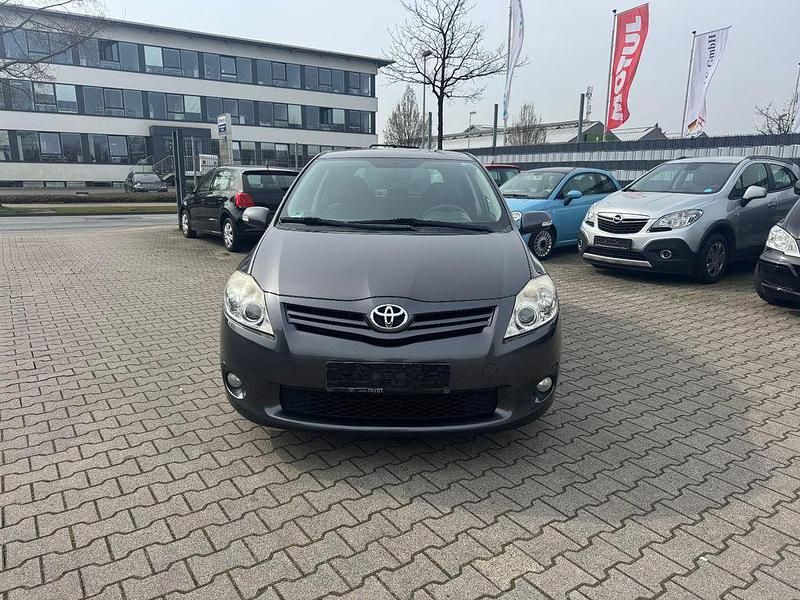 Gebraucht Toyota Auris Edition 132 PS (97 kW) 2012 Grau Limousine