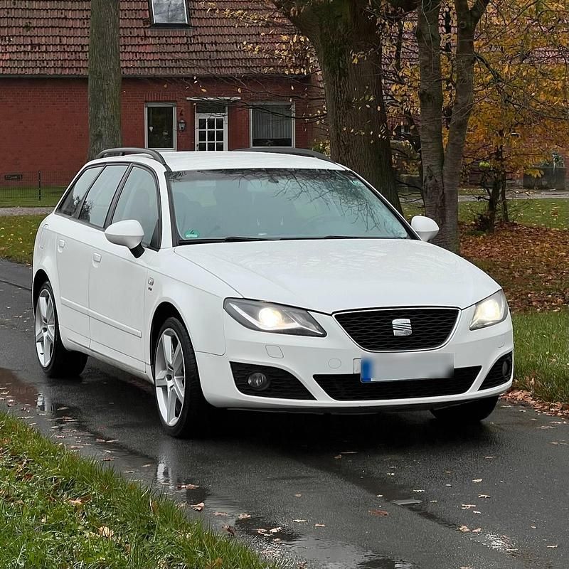 Weiß Gebraucht 2012 Seat Exeo Kombi | 4.850 € (Fairer Preis) - Bild 1/4