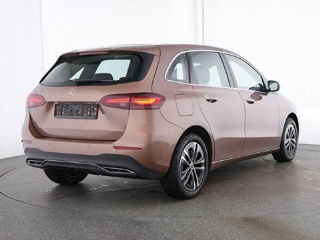 Gebraucht 2023 Mercedes B250e Van / Kleinbus | 29.340 € (Fairer Preis) - Bild 1/4