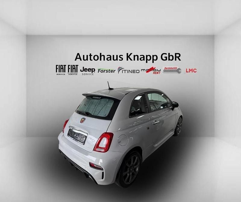 Gebraucht Abarth 595 145 PS (106 kW) 2022 Colore esterno (campovolo grau) Kleinwagen