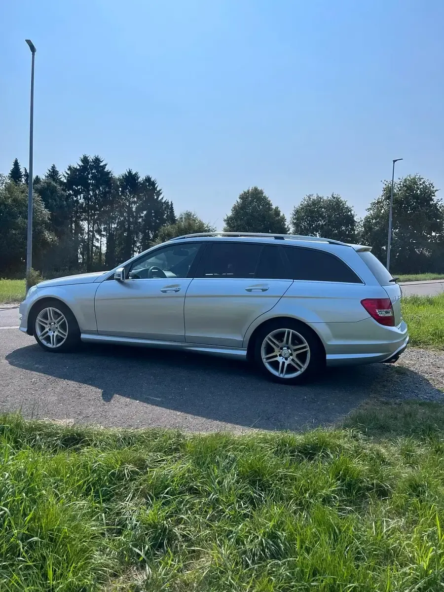 Gebraucht Mercedes C200 136 PS (100 kW) 2013 Silber Kombi