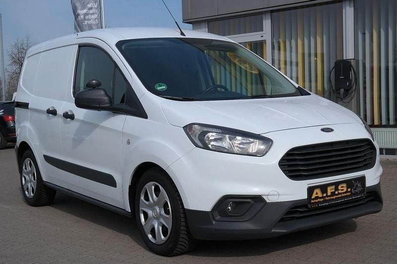 Gebraucht Ford Transit Trend 101 PS (74 kW) 2022 Weiß Van / Kleinbus