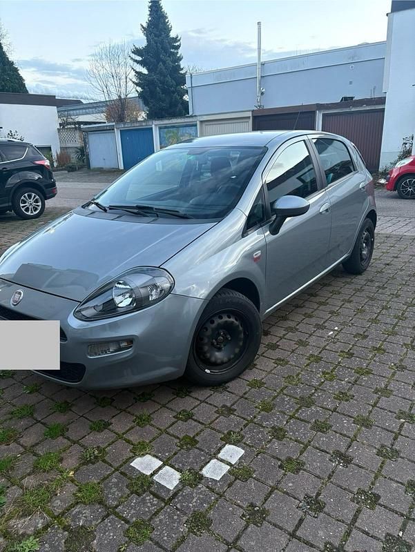 Gebraucht Fiat Punto Evo 77 PS (56 kW) 2012 Grau Kleinwagen