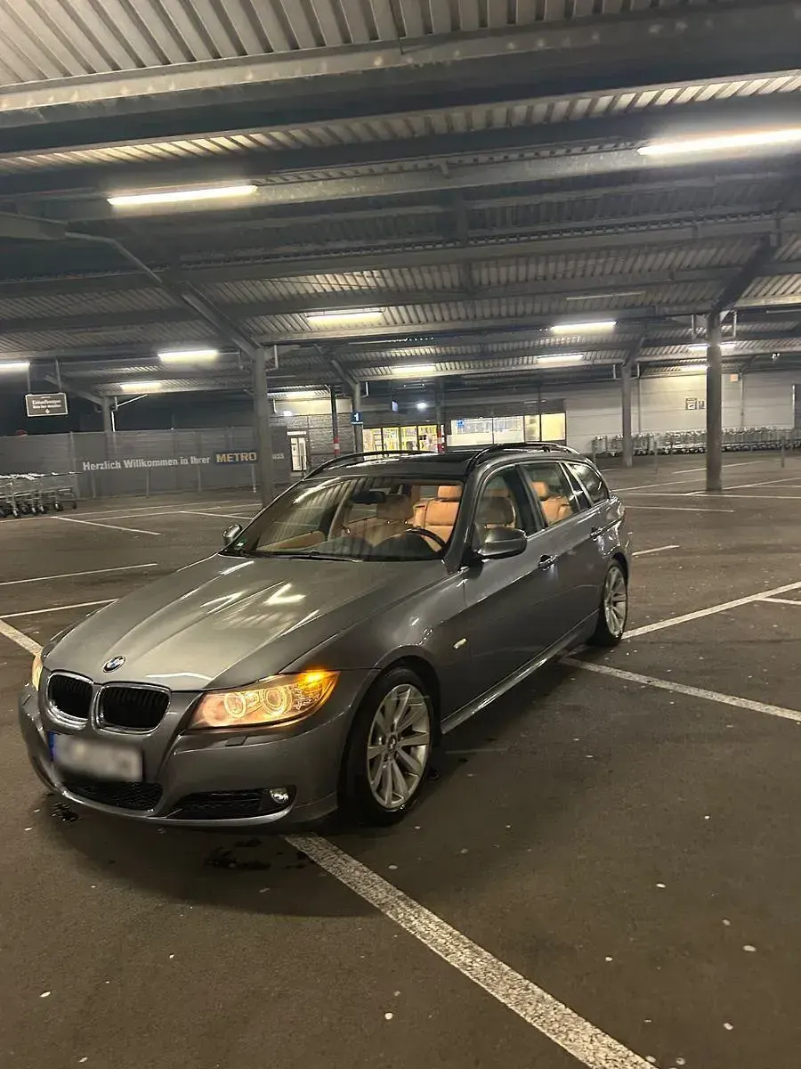 Gebraucht BMW 320 Sport Line 170 PS (125 kW) 2008 Grau Kombi