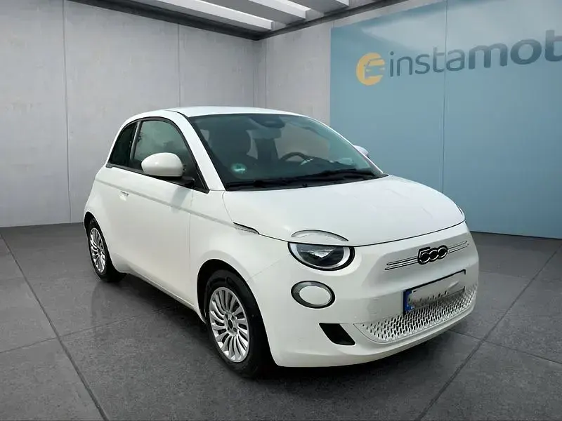 Gebraucht Fiat 500e Basis 86 kW (118 PS) 2023 Weiß Kleinwagen