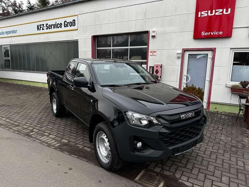 Neu Isuzu D-Max 163 PS (119 kW) 2026 Onyx black Pickup