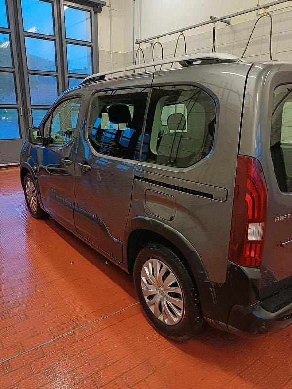 Gebraucht Peugeot Rifter 130 PS (95 kW) 2019 Grau Van / Kleinbus